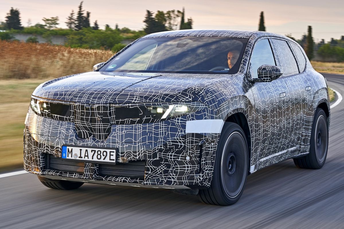 BMW iX3