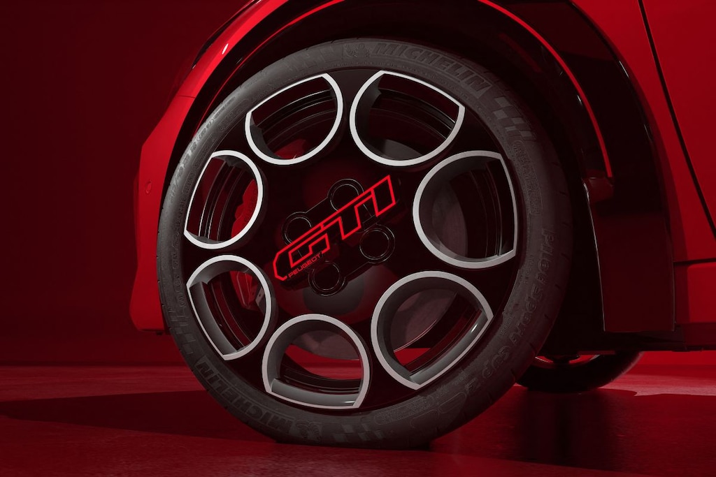 Peugeot e-208 GTi