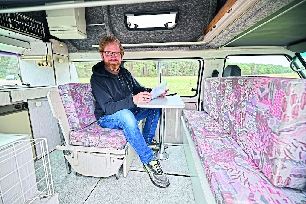 Mitsubishi L300 Camper