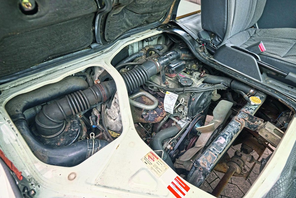 Mitsubishi L300 Camper