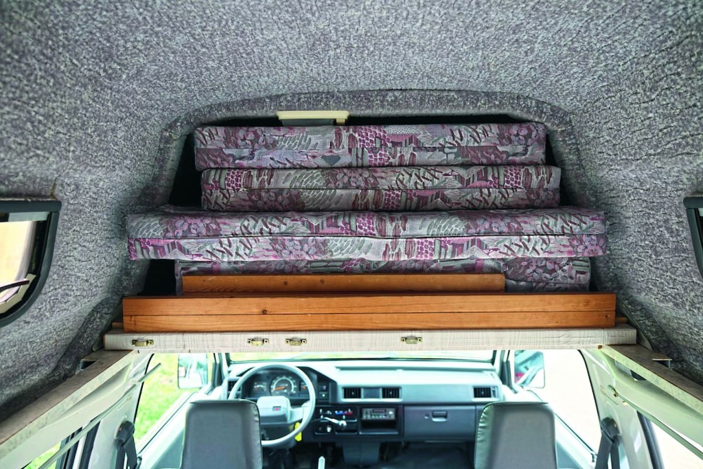 Mitsubishi L300 Camper