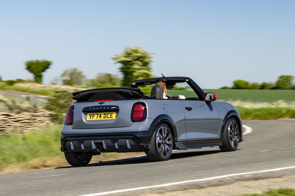 Mini Cabrio John Cooper Works