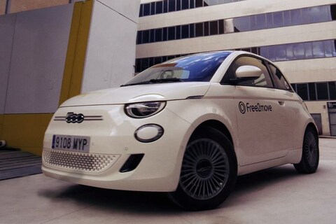 Net als met Nio's kun je ook met een Fiat 500e een lege accu wisselen voor een volle