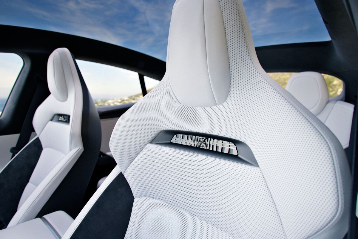 Tesla Model S fabrieksbeeld