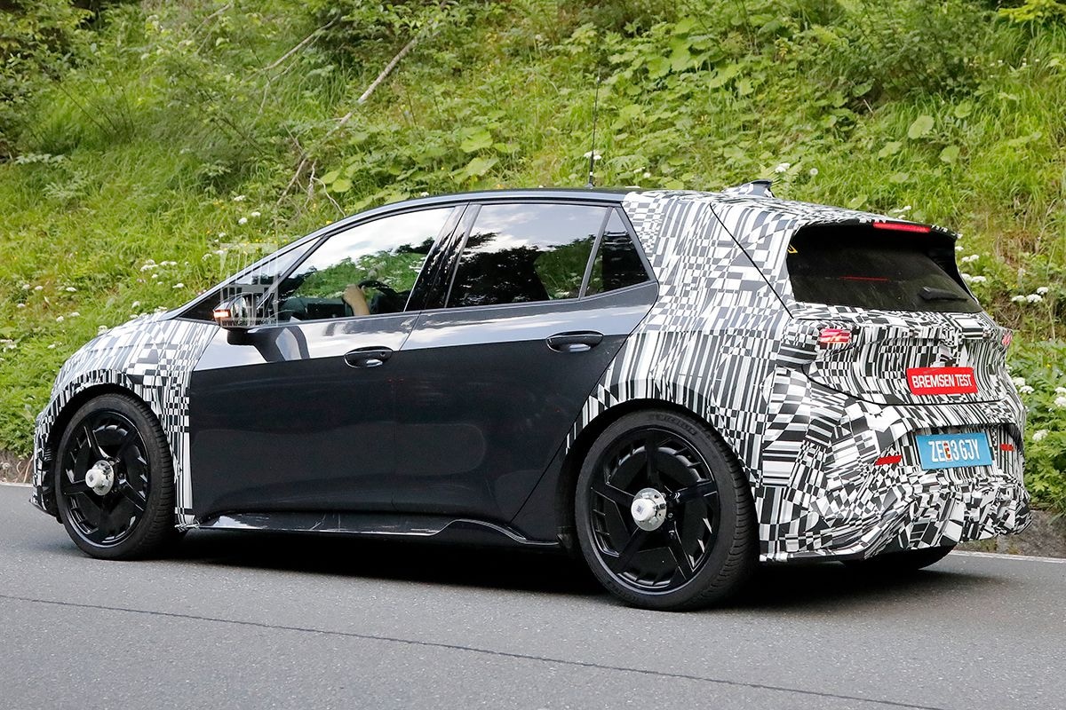 Spyshots Cupra Born