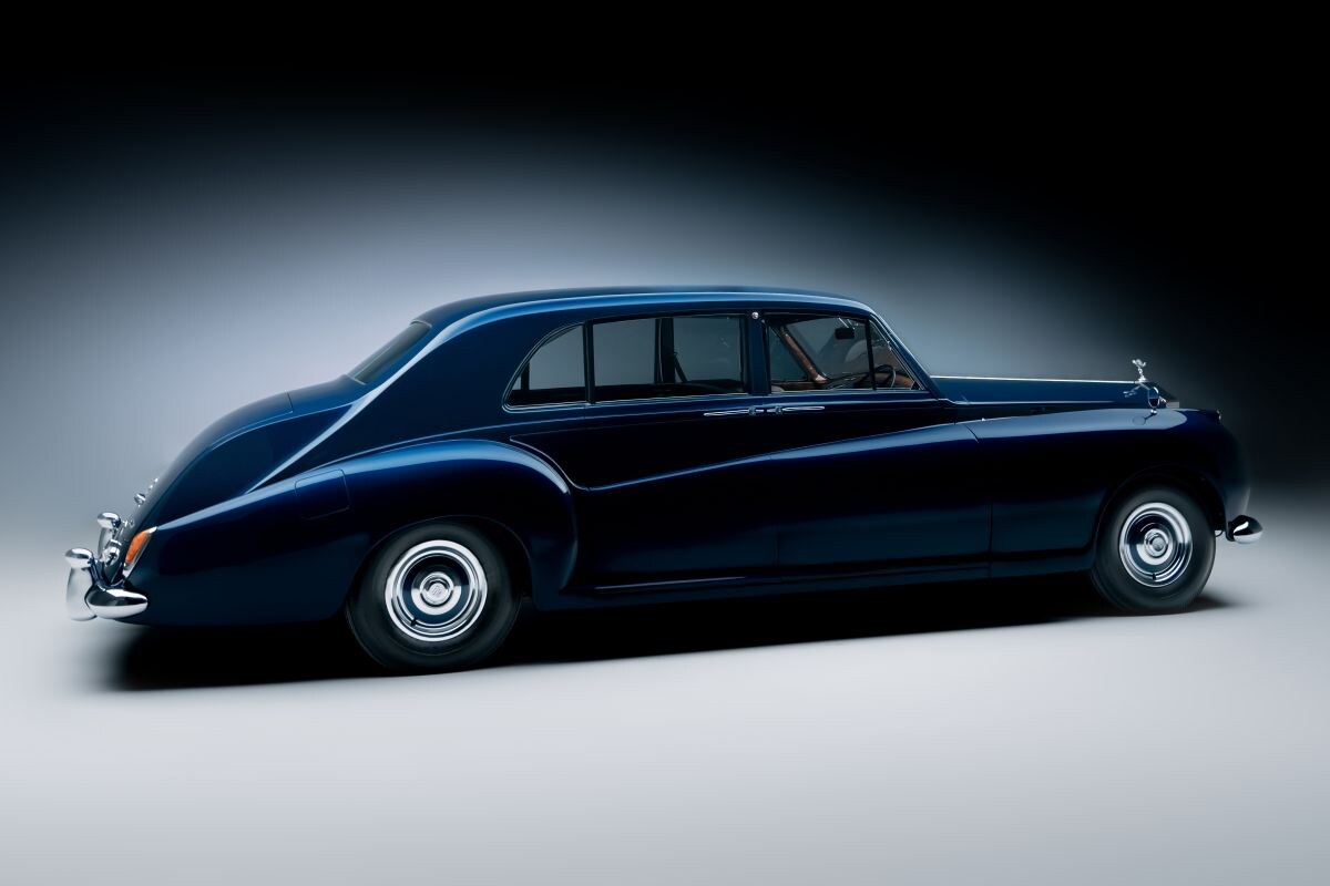 Lunaz Rolls-Royce Phantom