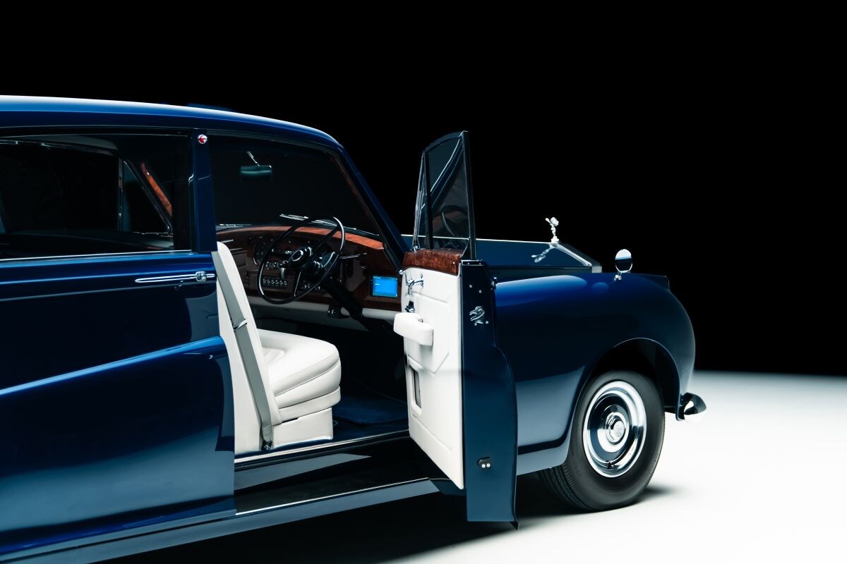 Lunaz Rolls-Royce Phantom