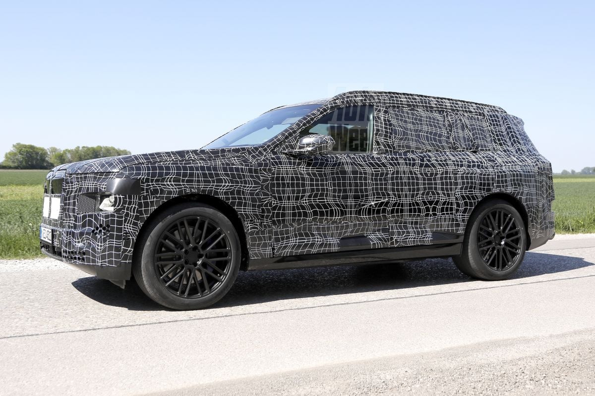 BMW X7 spyshots