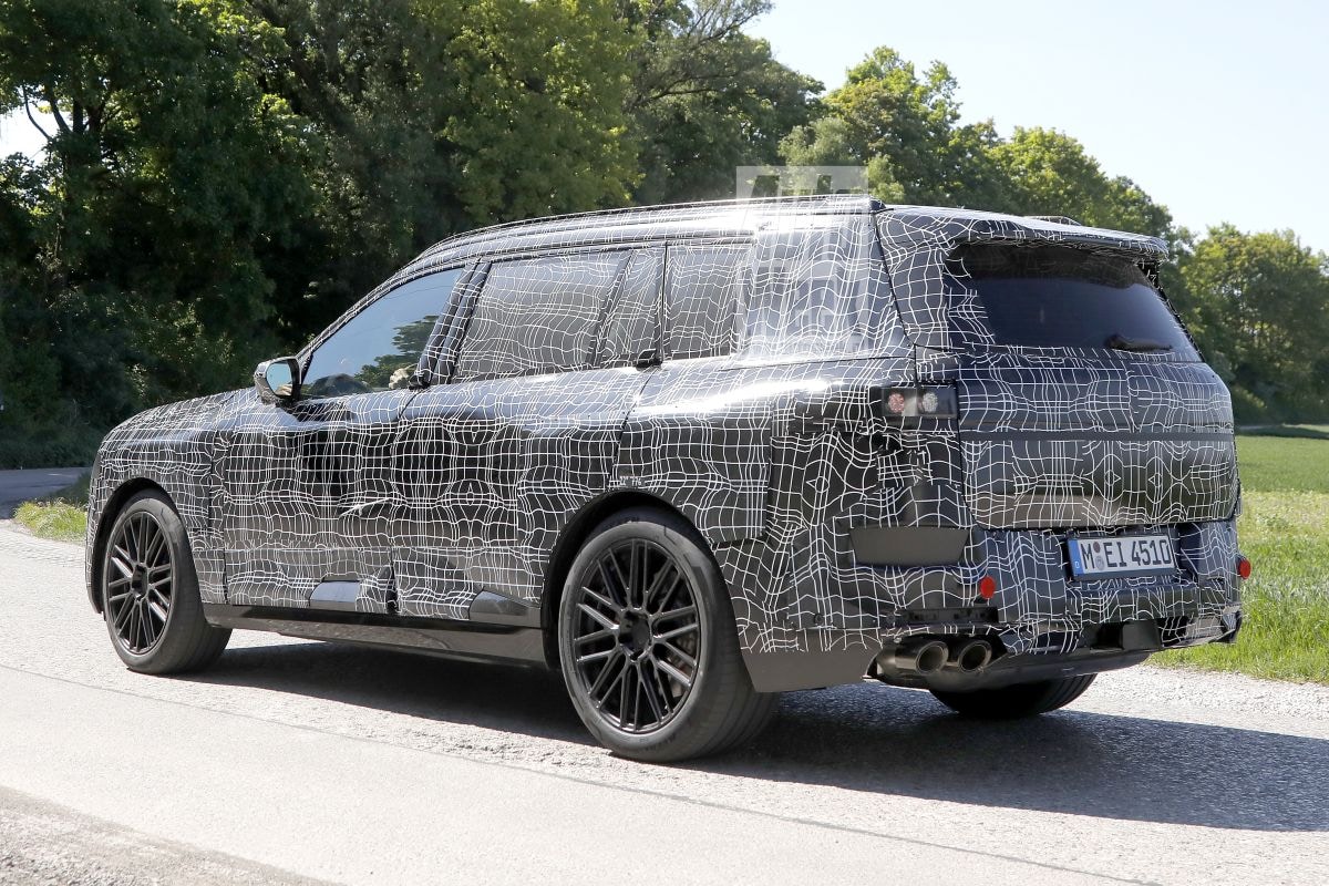 BMW X7 spyshots