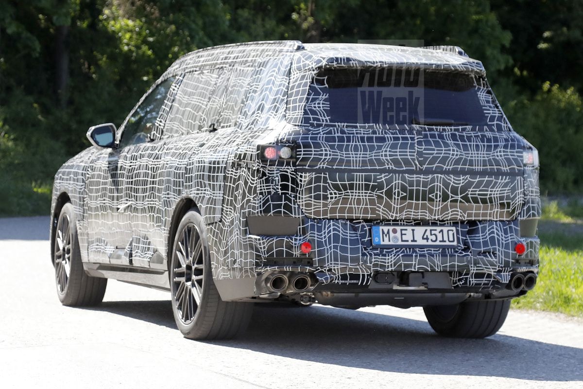 BMW X7 spyshots