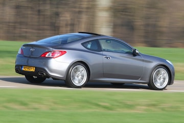 Hyundai Genesis Coupé 3.8 