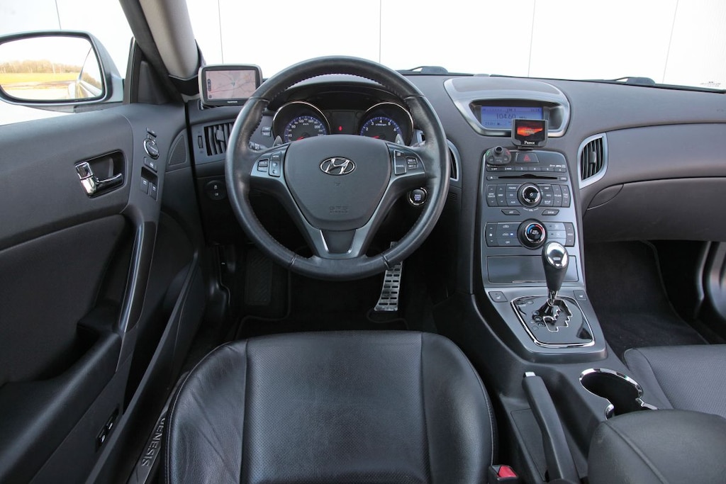 Hyundai Genesis Coupé 3.8