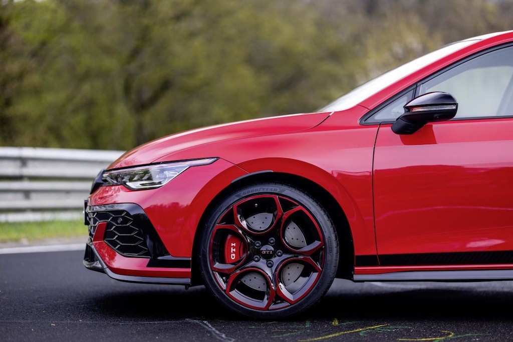 Volkswagen Golf GTI Edition 50