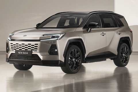 Toyota: '100 kilometer elektrisch bereik voor plug-in voorlopig genoeg'