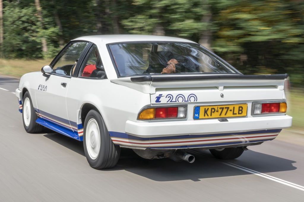 Opel Manta i200