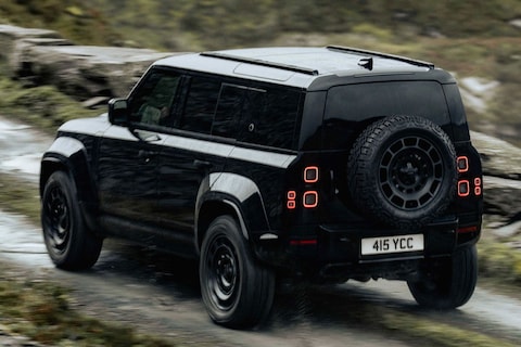 De standaardkeuze als actiemodel: Land Rover Defender Octa Black