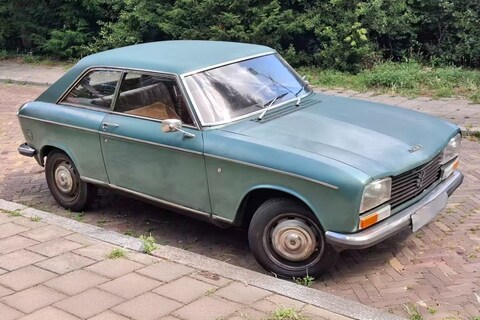 Deze Peugeot 304 Coupé is lekker 'dans son jus' - In het wild