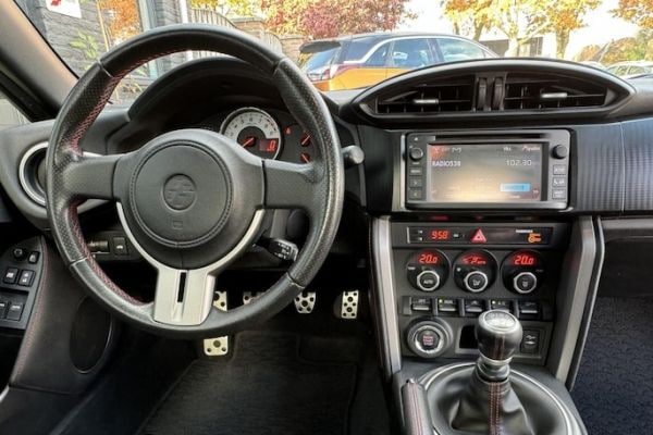 Op zoek naar een compacte coupe