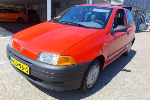 Deze Fiat Punto hoort eigenlijk in een Fiat-museum - Liefhebber Gezocht