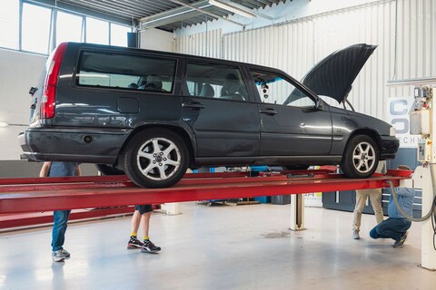 Volvo V70 2.4 – 1999 – 999.999+km - Klokje rond
