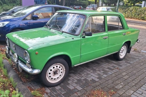 Dit is één van de oudste Lada's in ons land - In het wild