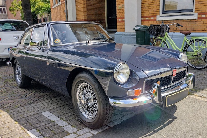MG B