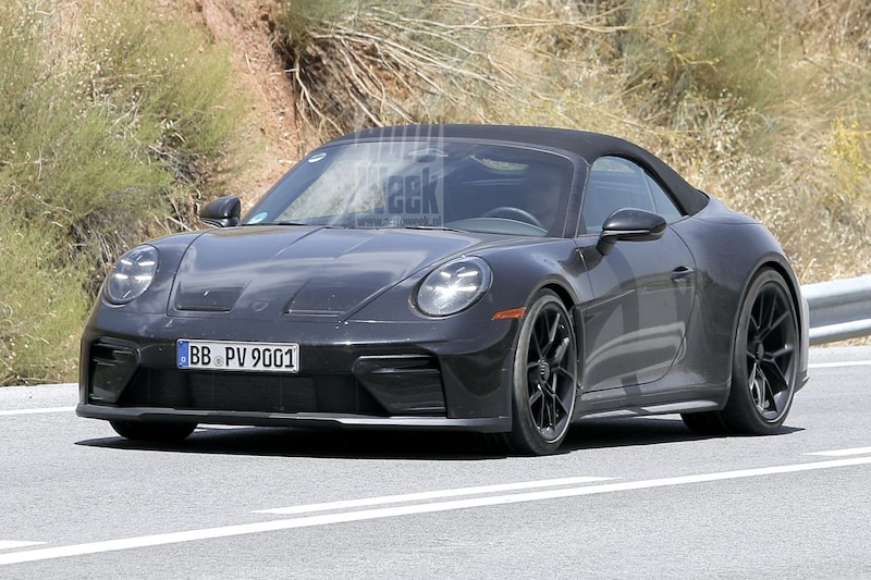 Porsche 911 Speedster Mule Spyshots