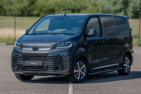 Toyota Proace Worker blijft met Stealth Pack niet onder de radar
