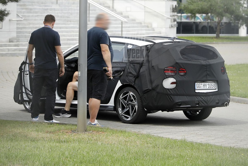 Hyundai i30 CW facelift spyshots