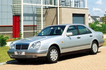 Mercedes-Benz E 200 Elegance