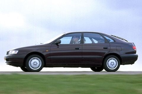 Toyota Carina E 2.0 GLi Liftback