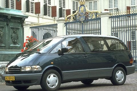 Toyota Previa 2.4 GLi (1995)