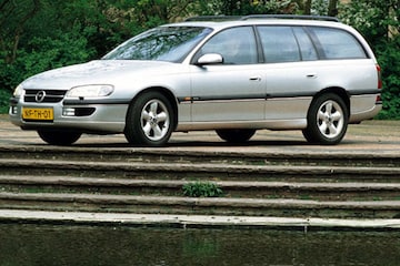 Opel Omega Stationwagon 2.5 TD MV6