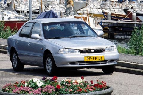 Kia Clarus 1.8 SLX (1997)