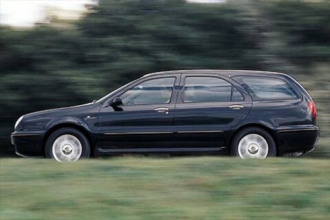Lancia Lybra SW 1.8 16v LX (2000)