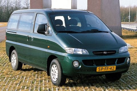 Hyundai Satellite 2.4i GL (1999)