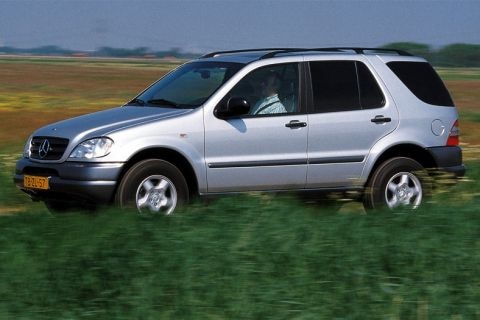 Mercedes-Benz ML 320 (1999)
