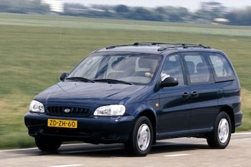 Kia Carnival 2.5 V6 24V