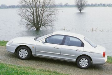 Hyundai Sonata 2.0i-16V GLS