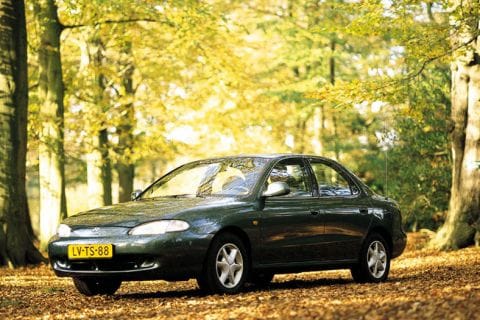 Hyundai Lantra 1.6i GLS (1997)