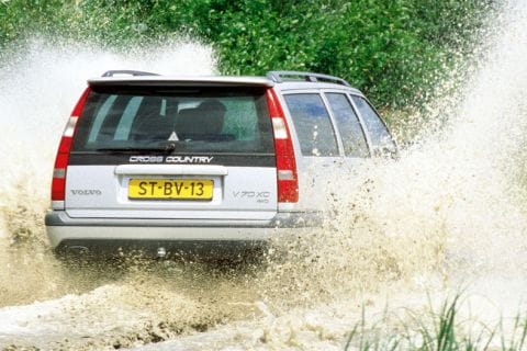 Volvo V70 2.5 T XC (1999)