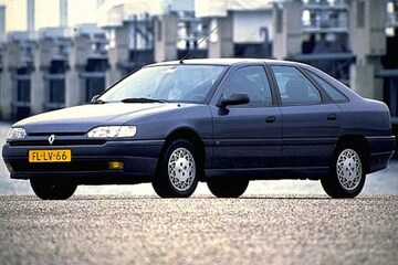 Renault Safrane RT V6i