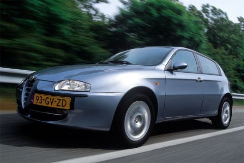 Alfa Romeo 147 2.0 T.Spark 16V Distinctive (2001)