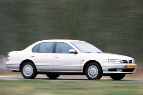 Nissan Maxima QX 3.0 SE (1998)