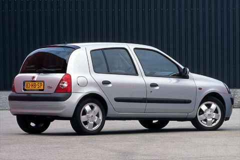 Renault Clio 1.4 16V Privilège (2001)