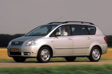 Toyota Avensis Verso 2.0 16V VVT-i Linea Sol aut.