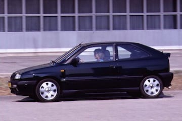 Lancia Delta HPE 2.0 HF turbo