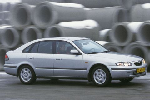 Mazda 626 1.8i GLX (1999)