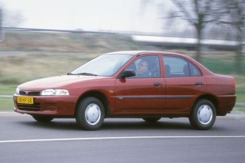 Mitsubishi Lancer 1.3 GLi (1999)