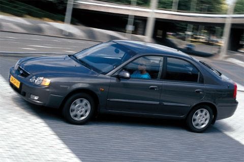 Kia Shuma 1.6 LS (2001)